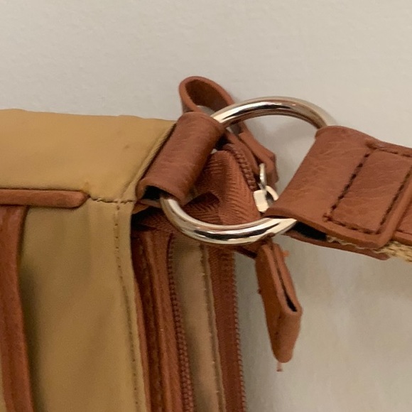 Sturdy GAL  Cavas Travel Bag With many pockets - Picture 4 of 4